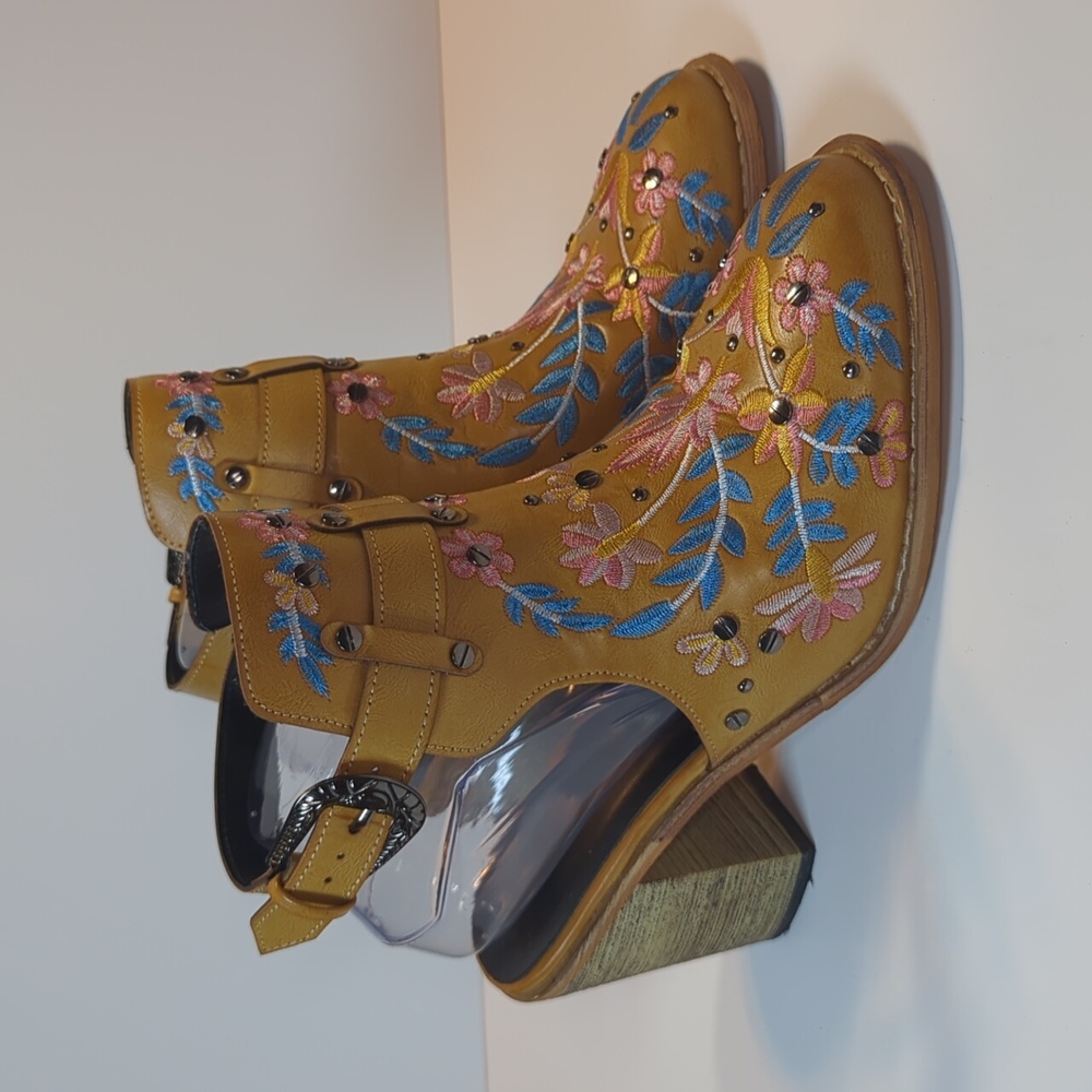 Floral Embroidery Buckled Backless Ankle Boots Size 9 - Picture 2 of 14